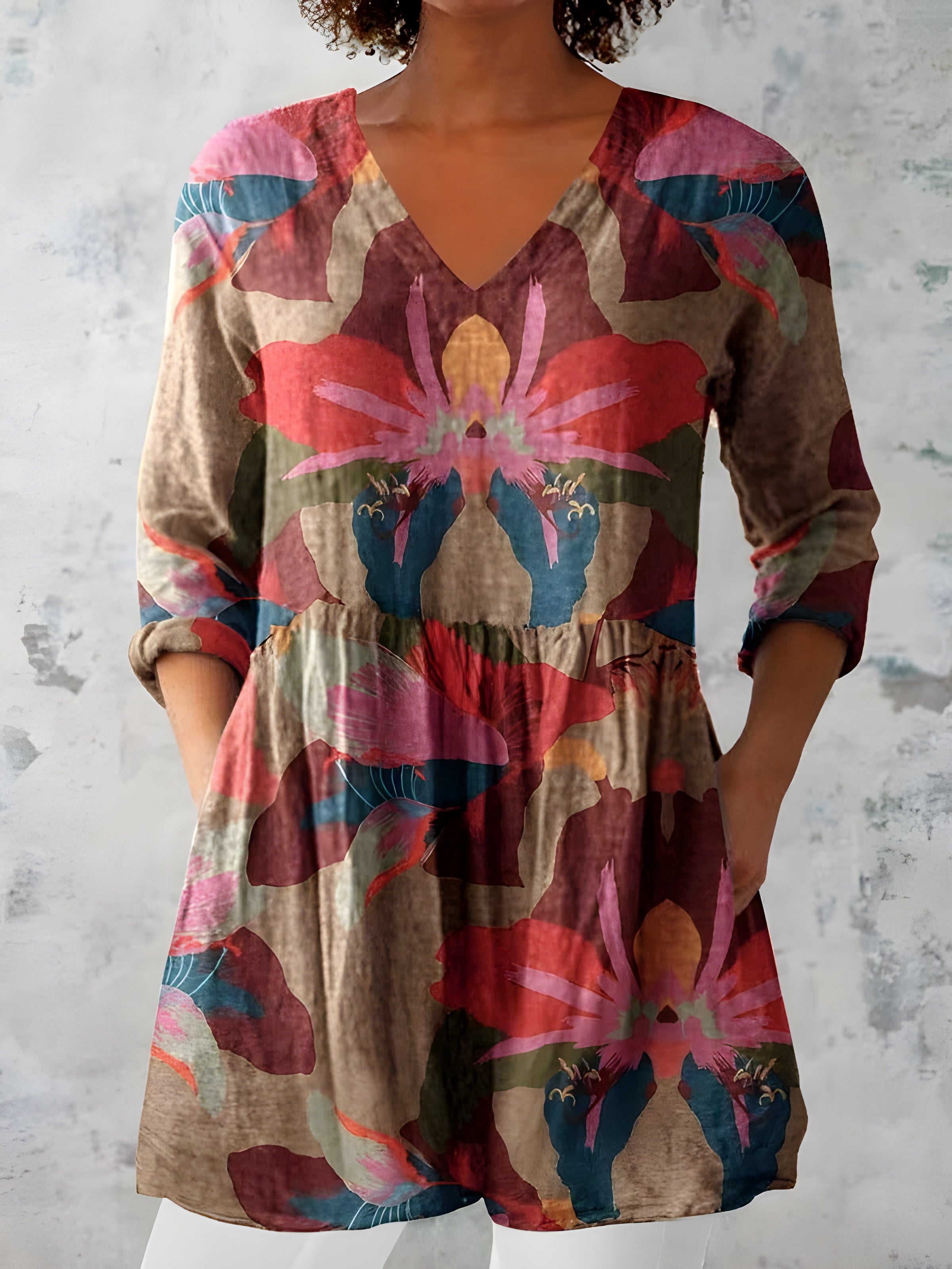 Cassidy | Long Blouse with V-Neck 0