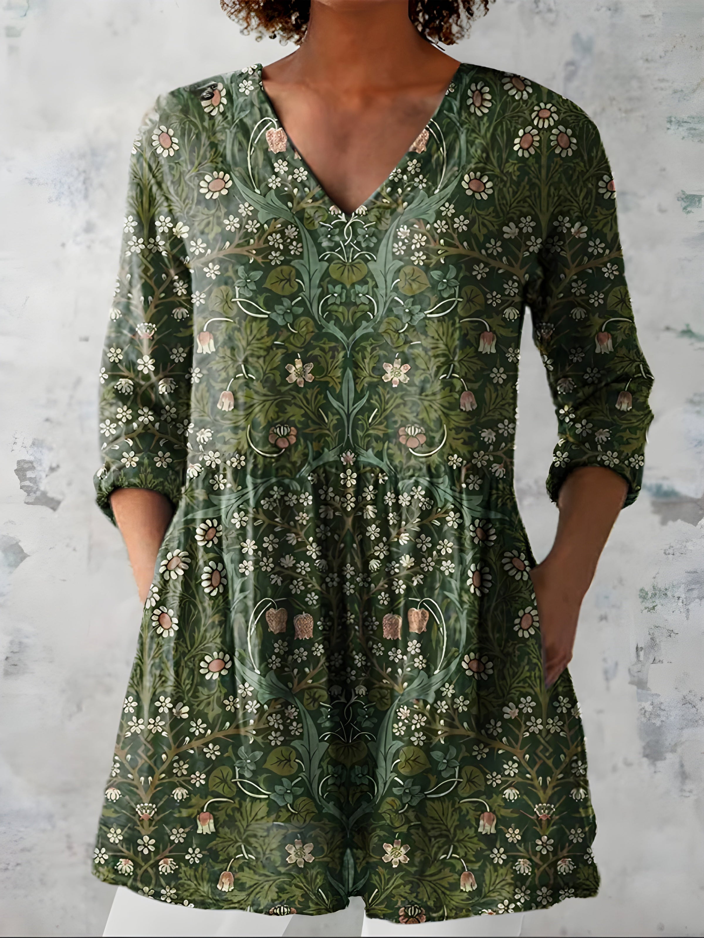 Cecelia | Long Blouse with V-Neck 0