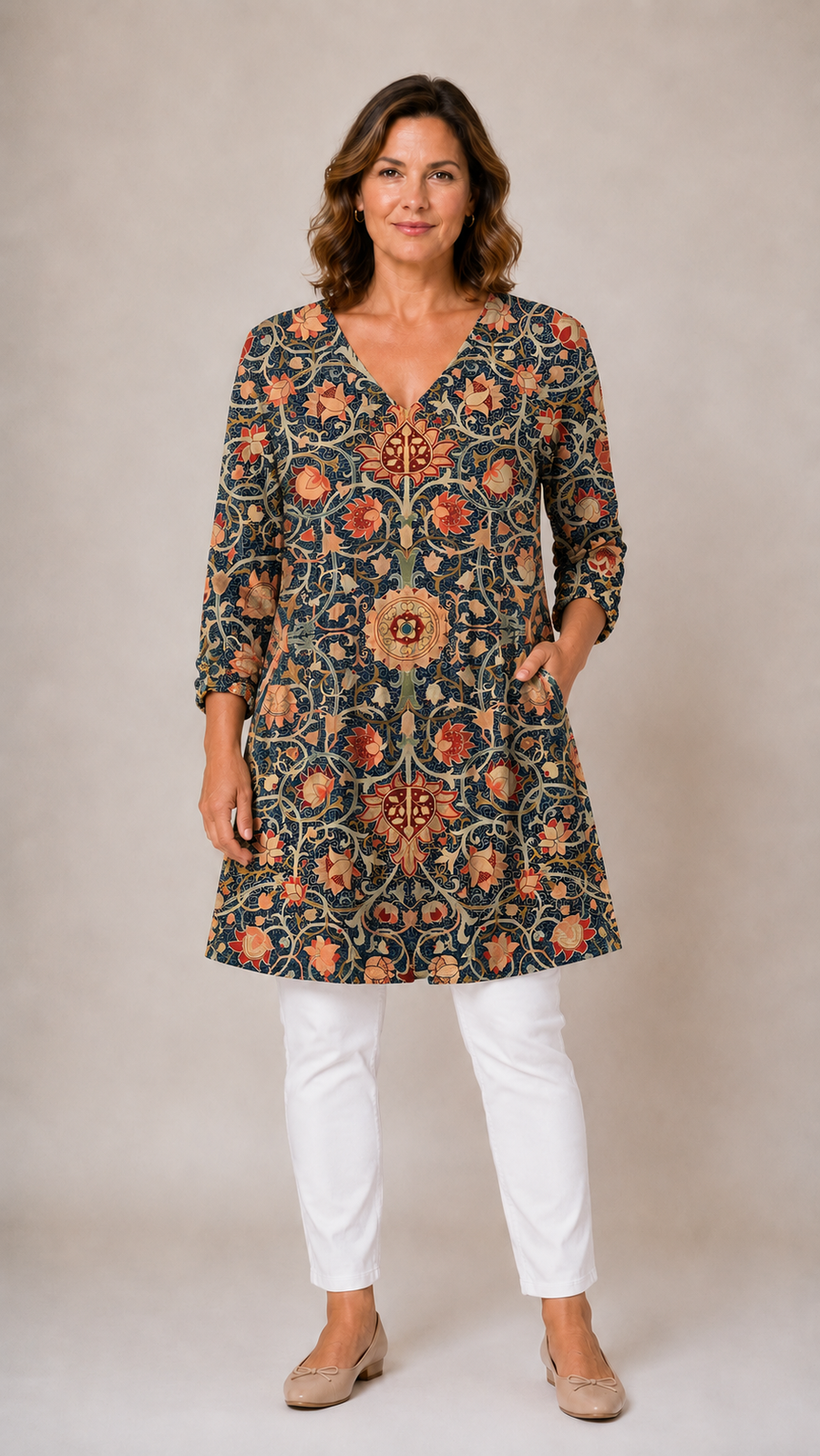 Lilian | Long Blouse with V-Neck 1
