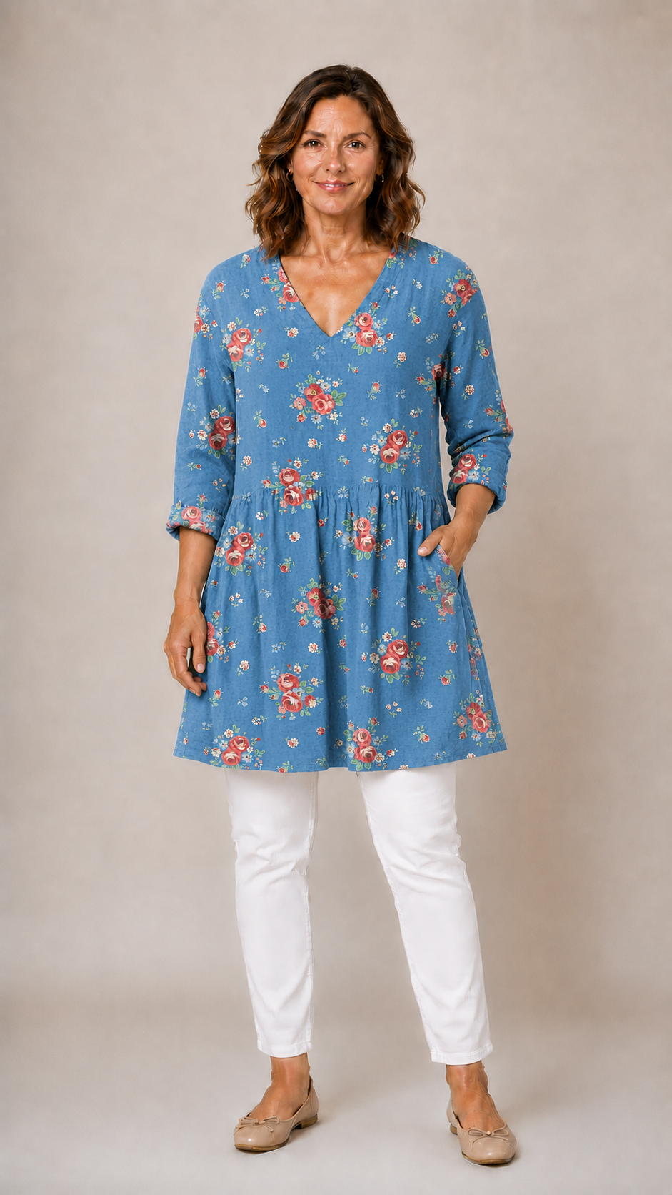 Lucia | Long Blouse with V-Neck 1